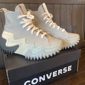 Grey Converse Run Star!  Like New!  Size 7.5 Women’s!